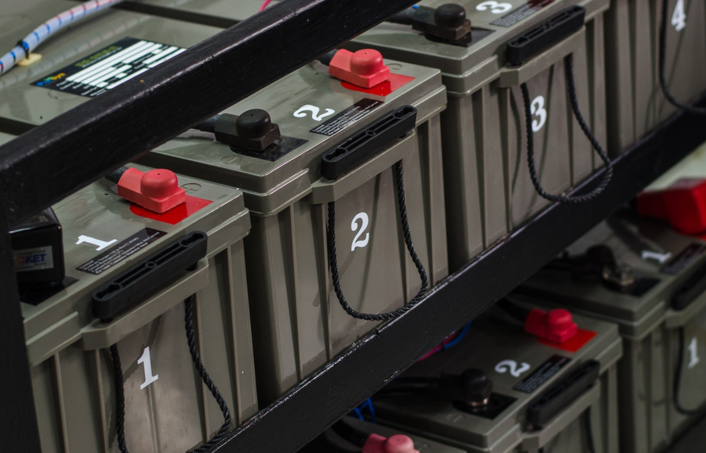 lead-acid battery graphic