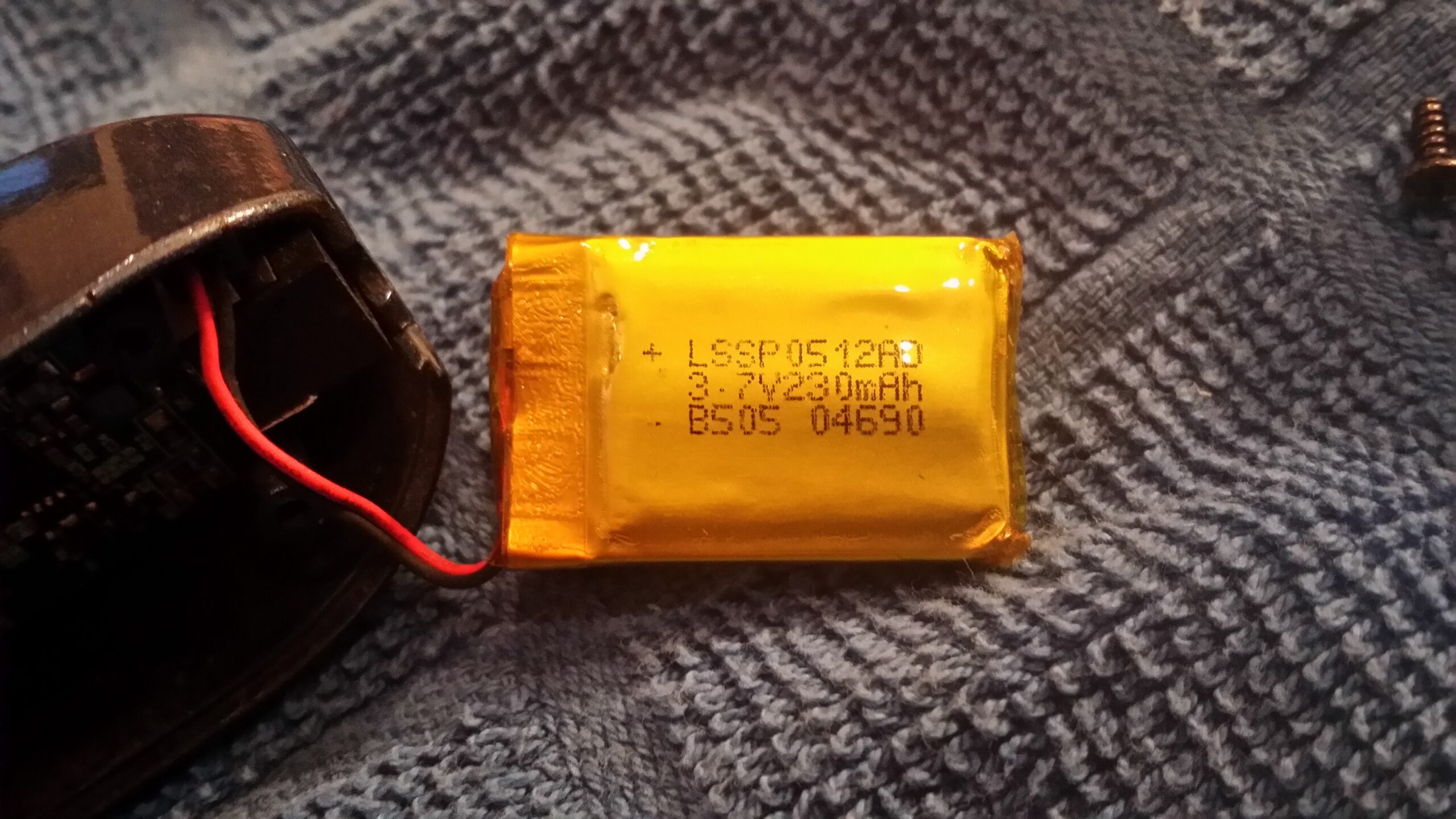 lithium ion battery connected to a device